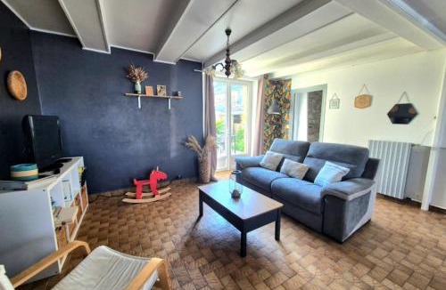 Le Vivier-sur-Mer House | Peaceful house with private outdoor space