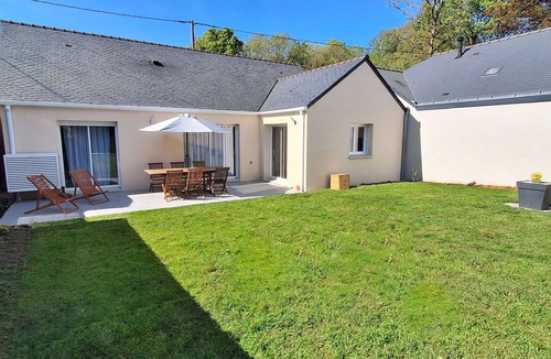 Saint Roch Cottage | Peaceful house near St Nazaire beaches with WiFi and parking