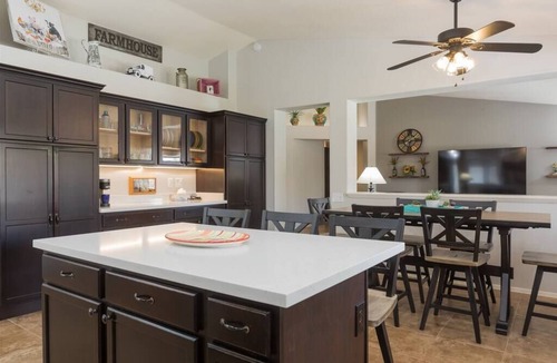 East Mesa House | Peaceful house, pool, BBQ, fire table, RV parking