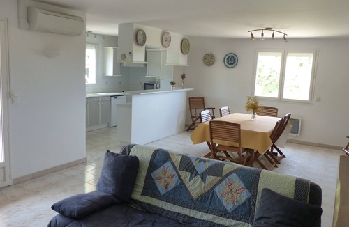 Estagel House | Peaceful house with a large garden and pool near Perpignan