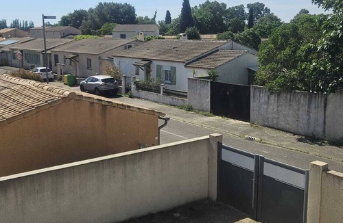 Le Pontet House | Peaceful house with pool, near Avignon