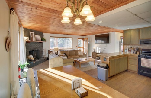 Pine Mountain Club Cabin | Peaceful & Idyllic Forest Cabin w/Pool Table