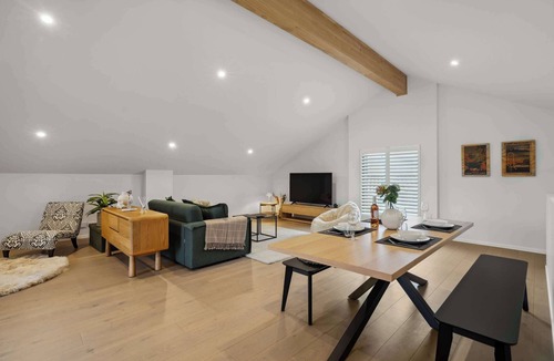 Kawarau Falls Apartment | Peaceful Jacks Point Loft Hideaway