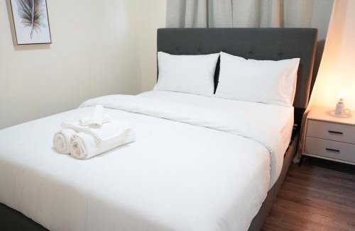 Kitchener Apartment | Peaceful Kitchener Getaway 5BR Home with BBQ
