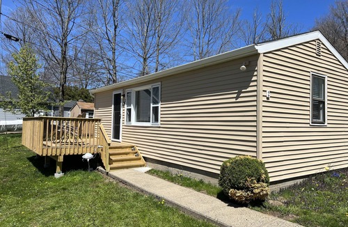 Middlefield Cottage | Peaceful lake cottage #2