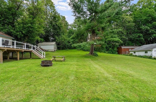 Gloversville House | Peaceful Lake View Getaway,