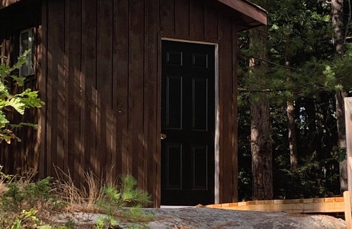 North Frontenac Cabin | Peaceful Lakefront Cottage - Large Deck, Dock & Rustic Outdoor Charm