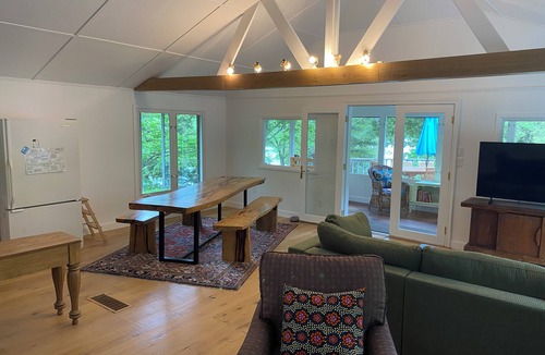 Frontenac Cottage | Peaceful Lakefront Retreat On Loughborough Lake