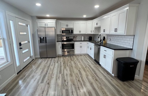 Lincoln Cabin | Peaceful Lakefront Cabin