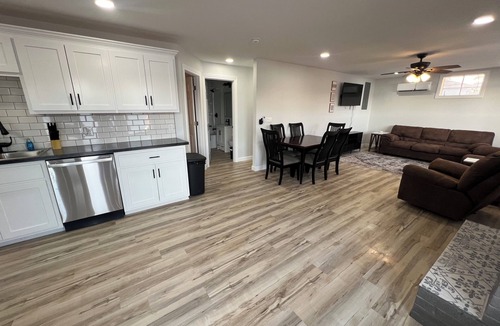 Lincoln Cabin | Peaceful Lakefront Cabin