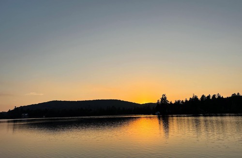 Star Lake Cabin | Peaceful Lakefront Hideaway