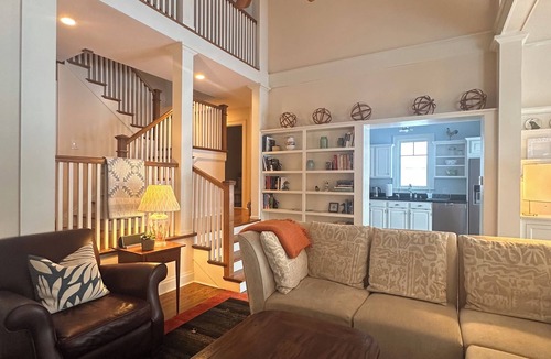 Town of Copake House | Peaceful Lakefront Retreat - Private Dock & Screened Gazebo