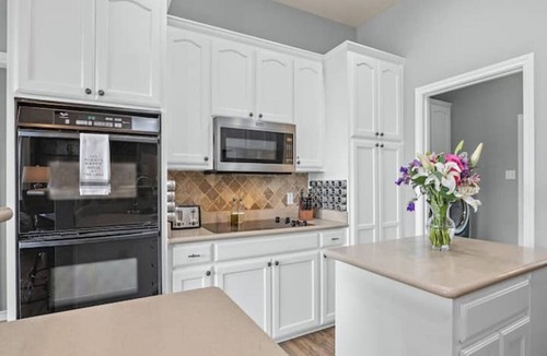 Runaway Bay House | Peaceful Lakefront Retreat - Dock, Kayak & Sunrise Views - Sleeps 12