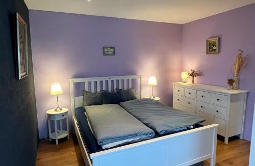 Boenigen Apartment | Peaceful Lakeside Chalet with Garden and Parking - Chalet Mignon
