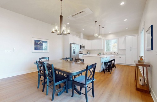 Lake Goodwin House | Peaceful lakeside getaway with shared private beach & dock, electric fireplace