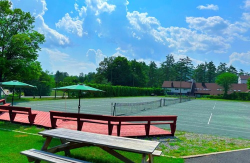 Chestertown House | Peaceful Lakeside Retreat with Private Beach