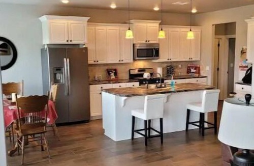 Verdigris House | Peaceful living 3 bed 2 bath on 3 acres