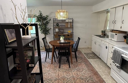 Caddo Gap Apartment | Peaceful Lodge Apartment: Full Kitchen + 74-Acre Retreat