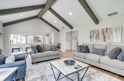 Judson House | Peaceful Longview Home w/Pond, 6 Mi to Downtown!
