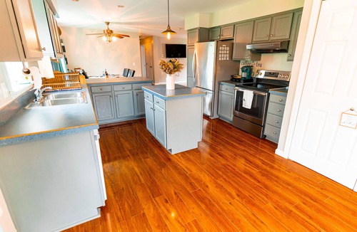 Athens House | Peaceful, Low Toxin Haven