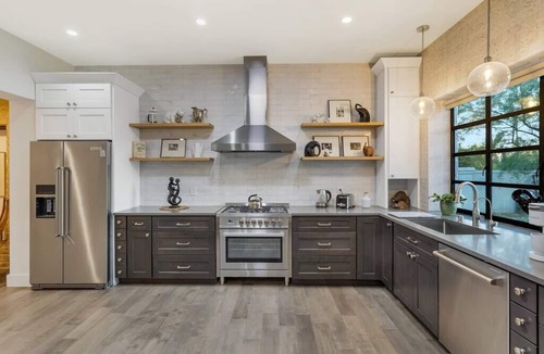 West University House | Peaceful Luxury king suite w/full kitchen and Laundry