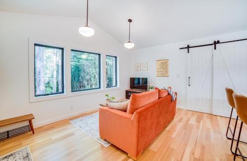 Mendocino House | Peaceful Mendocino Cottage Surrounded By Redwoods