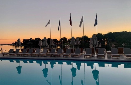 Irvington Hotel | Peaceful, Modern Room Perfect for Groups Seeking Relaxing Waterfront Experience