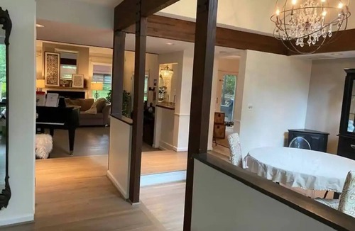 Reston House | Peaceful, modern, spacious - sleeps 11!