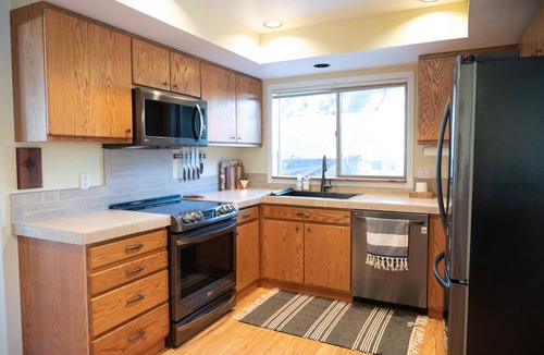 Welches House | Peaceful mountain home on the golf course