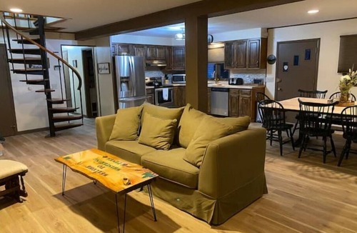 Hollowville House | Peaceful mountain getaway