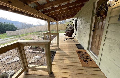 Fletcher House | Peaceful Mountain Retreat - Ideal for Longer Stays