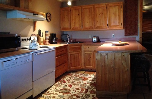 Livingston Cabin | Peaceful, Mountain Setting. Yellowstone Country.