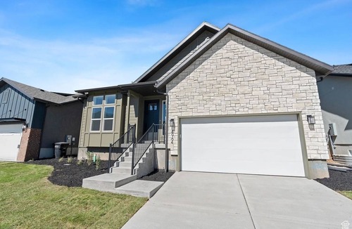 Mountain Green House | Peaceful Mtn Home - Fenced Yard, Fire Pit, Grill: Single family in Mtn Green