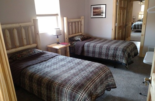 Norcatur Cabin | Peaceful Northwest Kansas Lodge