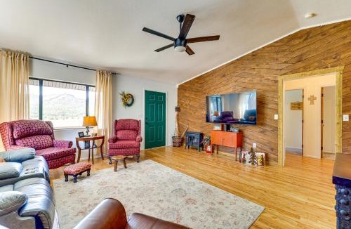 Eagar House | Peaceful Nutrioso Cabin Retreat w/Mountain Views!