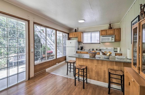 Sequoyah Apartment | Peaceful Oakland Oasis w/Private Yard!