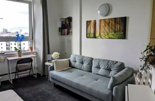 Newhaven Apartment | Peaceful Oasis By The Sea