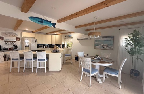 Summerland Key Cottage | Peaceful ocean front cottage.