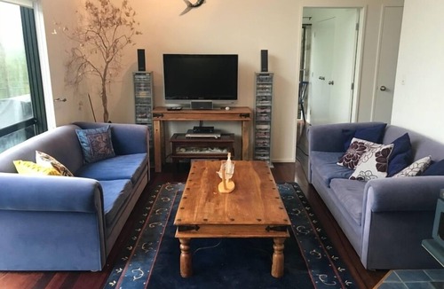 Kawau Island House | Peaceful Ocean facing Island Escape