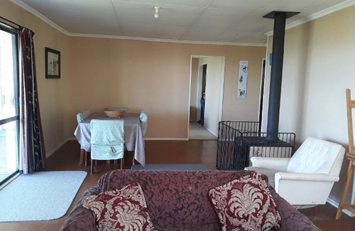 Mataikona House | Peaceful Ocean-front holiday home