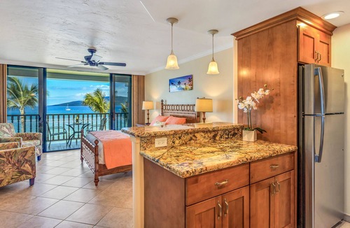 Historic Lahaina Front Street Condo | Peaceful Oceanfront Studio 423 LS