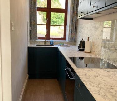 Saint Blazey House | Peaceful Open-Plan Cottage With A View