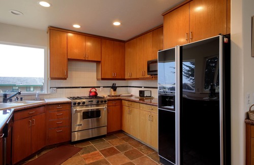 Marine Terrace House | Peaceful Paradiso in Marine Terrace-Spring Special