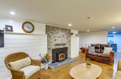 Poulsbo Apartment | Peaceful Patio View! Waterfront Puget Sound Unit