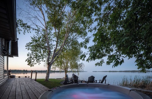 Prince Edward Cottage | Peaceful Peninsula: Private Waterfront Oasis (Pet Friendly!)