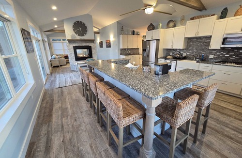 Orono House | Peaceful Peninsula on Pushaw