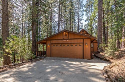 Arnold House | Peaceful Pines
