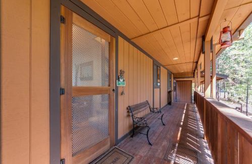 Arnold House | Peaceful Pines