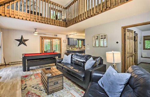 Pocono Pines House | Peaceful Poconos Hideaway Grill and Fire Pit!
