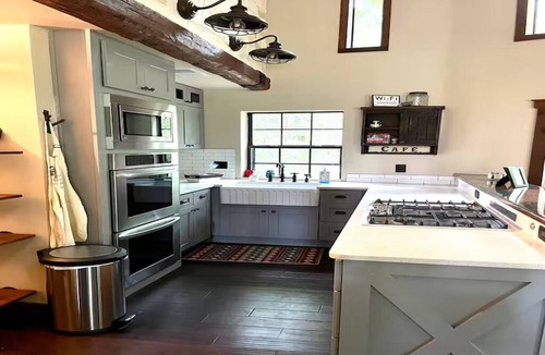 Albany Other | Peaceful Pond Cottage